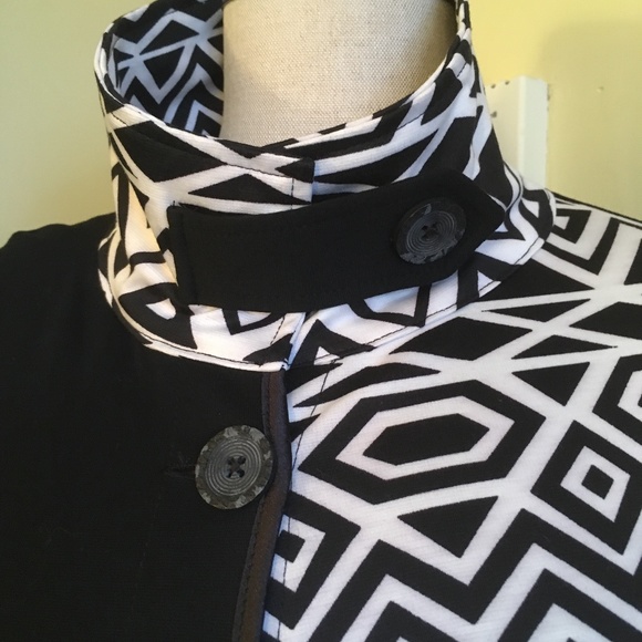 Stylish Jacket - Picture 2 of 4